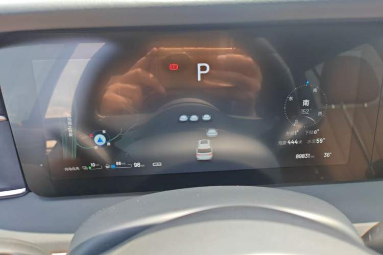 Used Li Auto ONE 2020 Extended-Range 6-Seater Version Instrument Cluster