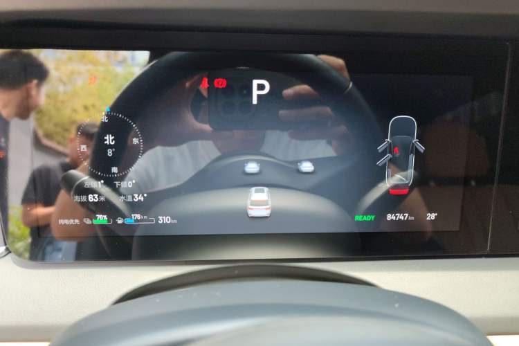 Used Li Auto ONE 2020 Extended-Range 6-Seater Version Instrument Cluster