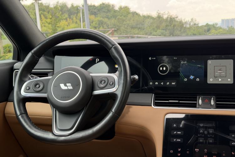 Used Li Auto ONE 2020 Extended-Range 6-Seater Version Interior 3