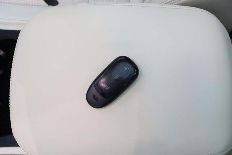 Used Li Auto ONE 2020 Extended-Range 6-Seater Version Interior 4