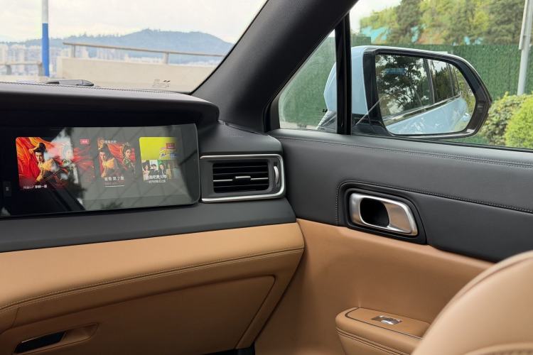 Used Li Auto ONE 2020 Extended-Range 6-Seater Version Interior 5