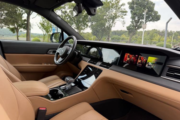Used Li Auto ONE 2020 Extended-Range 6-Seater Version Interior 9