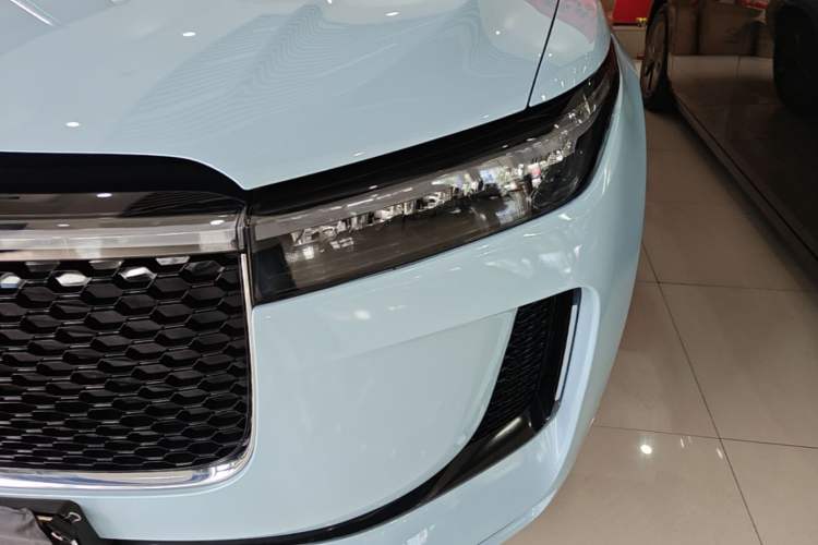 Used Li Auto ONE 2020 Extended-Range 6-Seater Version Left Front Headlight