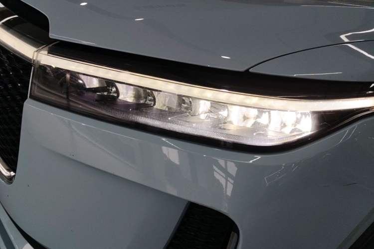 Used Li Auto ONE 2020 Extended-Range 6-Seater Version Left Front Headlight