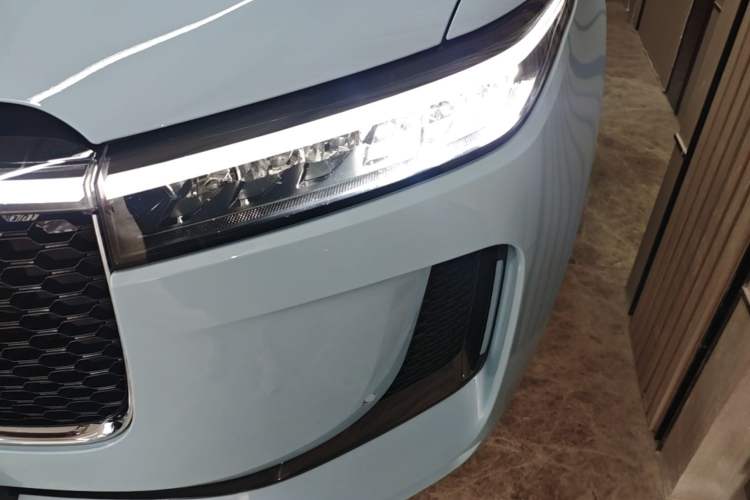 Used Li Auto ONE 2020 Extended-Range 6-Seater Version Left Front Headlight