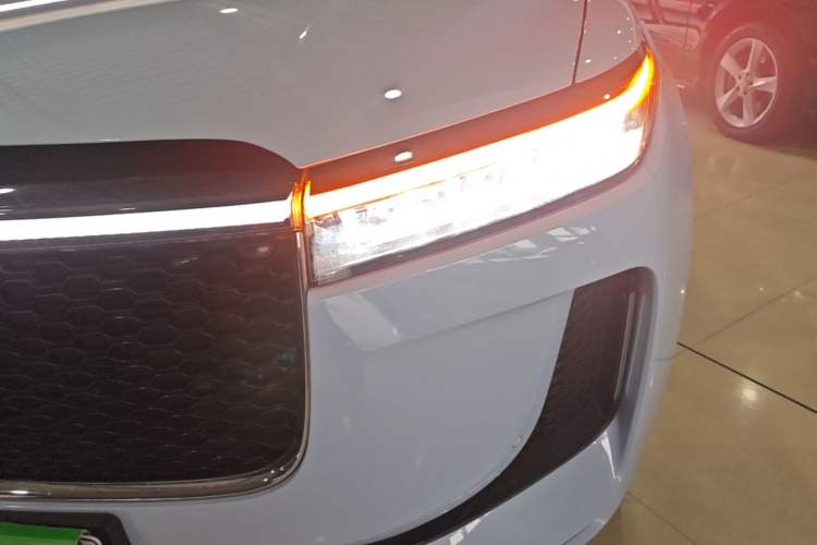 Used Li Auto ONE 2020 Extended-Range 6-Seater Version Left Front Headlight