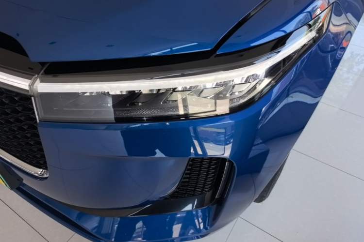 Used Li Auto ONE 2020 Extended-Range 6-Seater Version Left Front Headlight