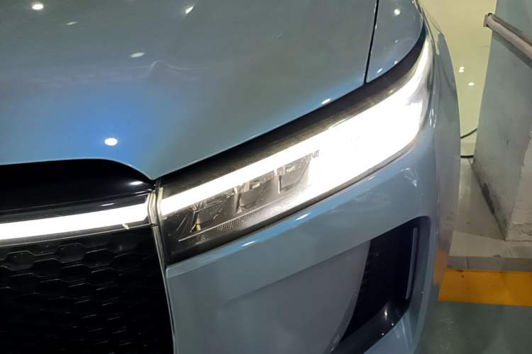 Used Li Auto ONE 2020 Extended-Range 6-Seater Version Left Front Headlight