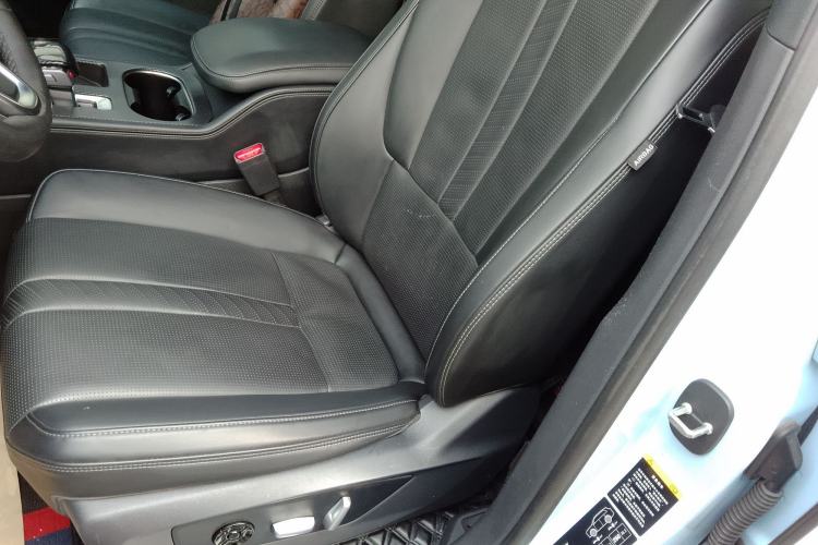 Used Li Auto ONE 2020 Extended-Range 6-Seater Version Left Front Seat