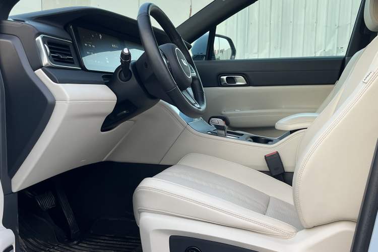 Used Li Auto ONE 2020 Extended-Range 6-Seater Version Left Front Seat