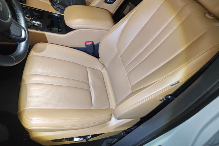Used Li Auto ONE 2020 Extended-Range 6-Seater Version Left Front Seat