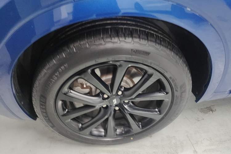 Used Li Auto ONE 2020 Extended-Range 6-Seater Version Left Front Wheel Hub