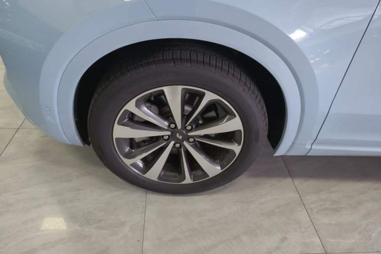 Used Li Auto ONE 2020 Extended-Range 6-Seater Version Left Front Wheel Hub