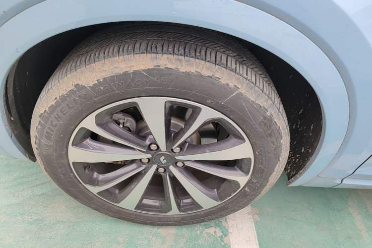 Used Li Auto ONE 2020 Extended-Range 6-Seater Version Left Front Wheel Hub