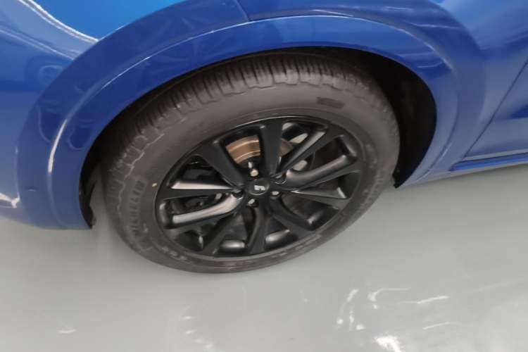 Used Li Auto ONE 2020 Extended-Range 6-Seater Version Left Front Wheel Hub