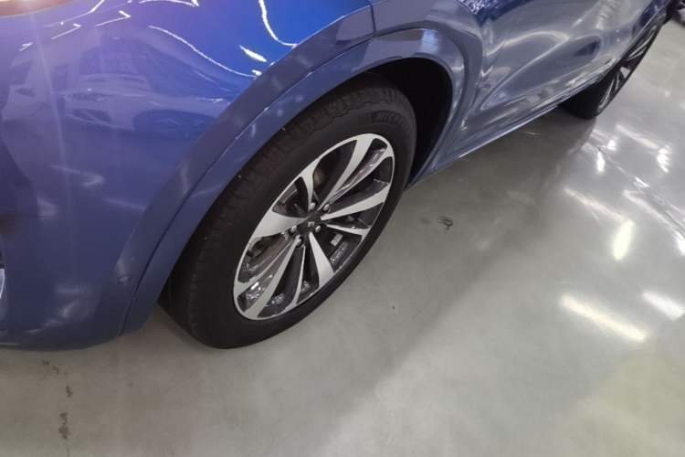 Used Li Auto ONE 2020 Extended-Range 6-Seater Version Left Front Wheel Hub
