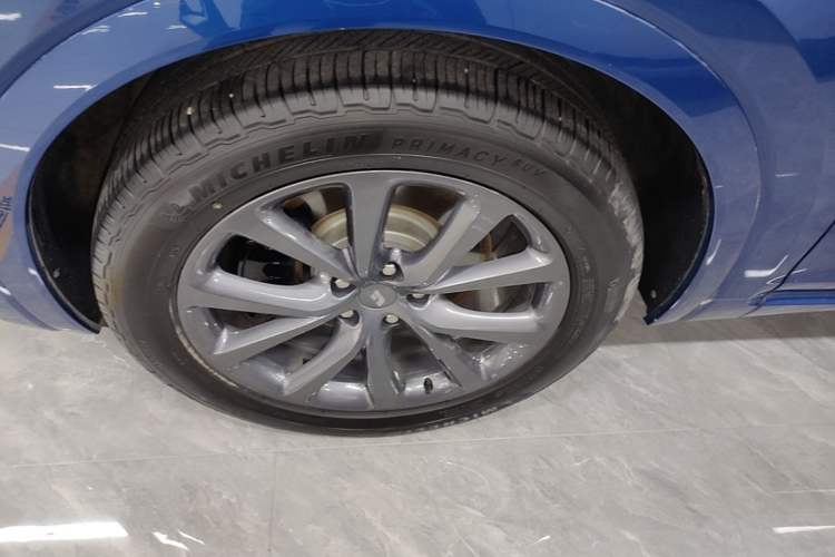 Used Li Auto ONE 2020 Extended-Range 6-Seater Version Left Front Wheel Hub