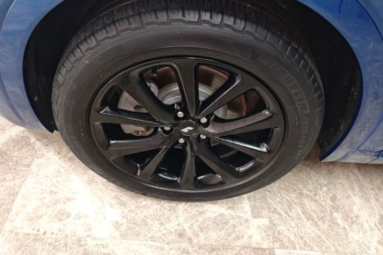 Used Li Auto ONE 2020 Extended-Range 6-Seater Version Left Front Wheel Hub