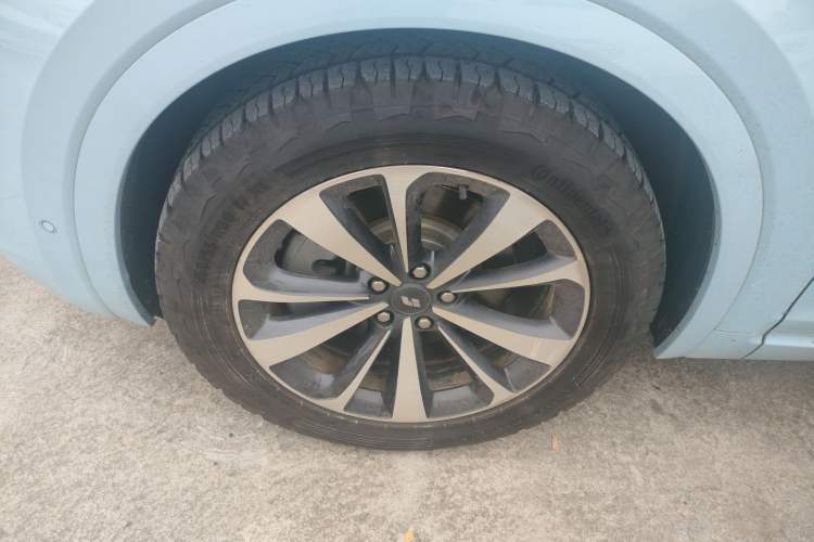 Used Li Auto ONE 2020 Extended-Range 6-Seater Version Left Front Wheel Hub