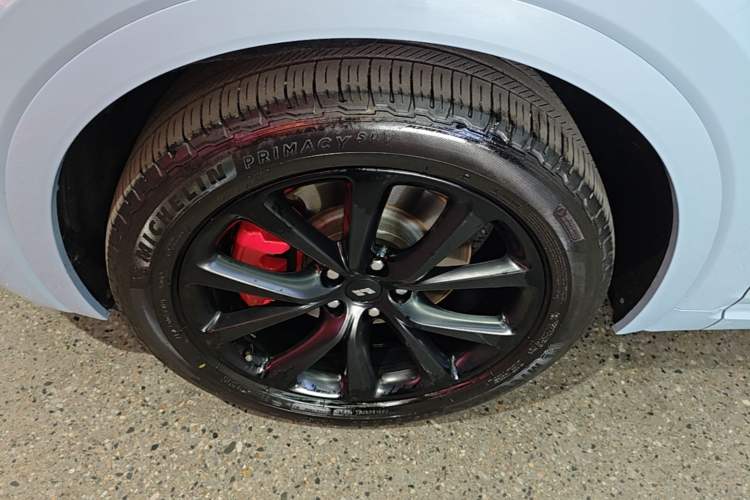 Used Li Auto ONE 2020 Extended-Range 6-Seater Version Left Front Wheel Hub