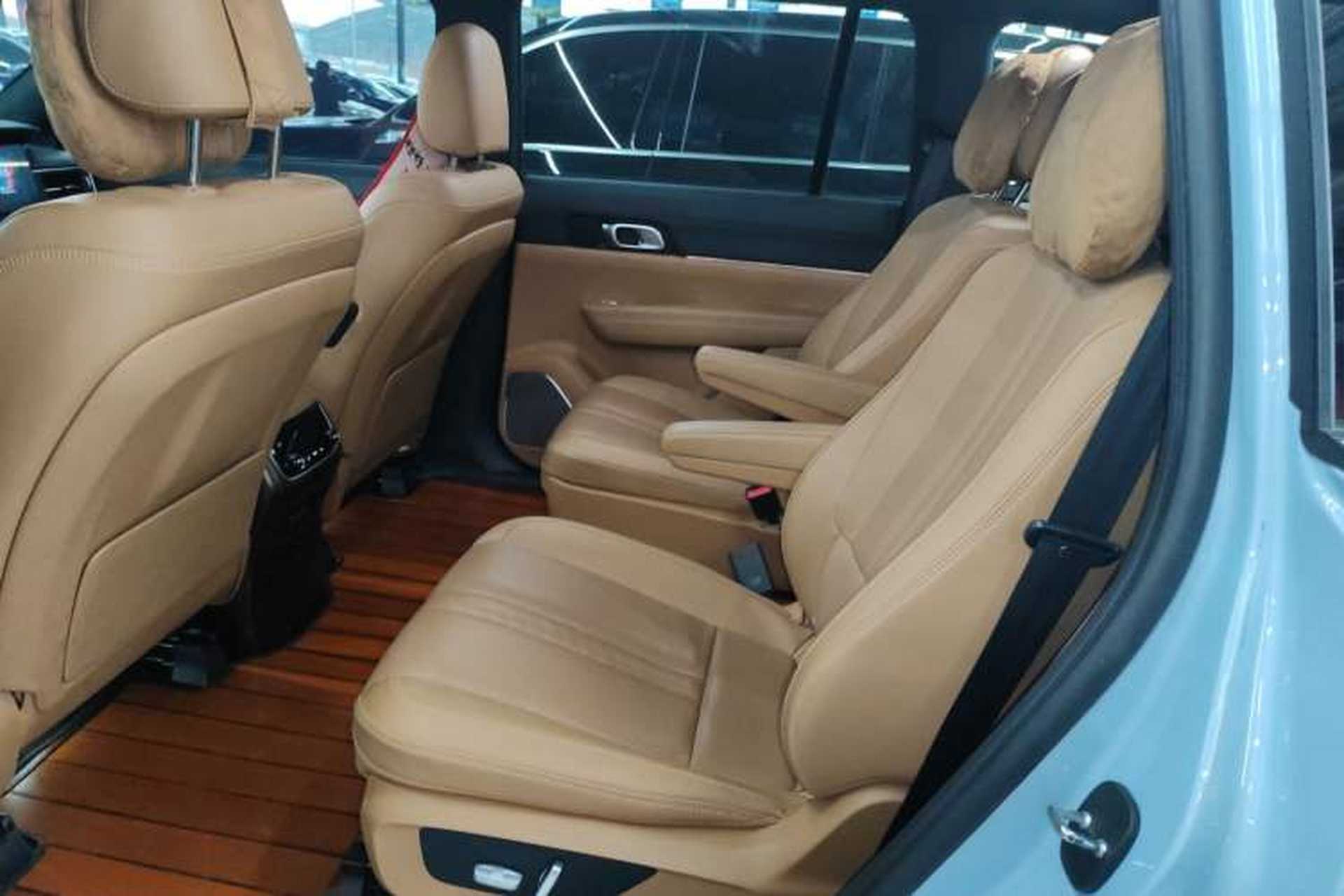 Used Li Auto ONE 2020 Extended-Range 6-Seater Version Left Rear Seat