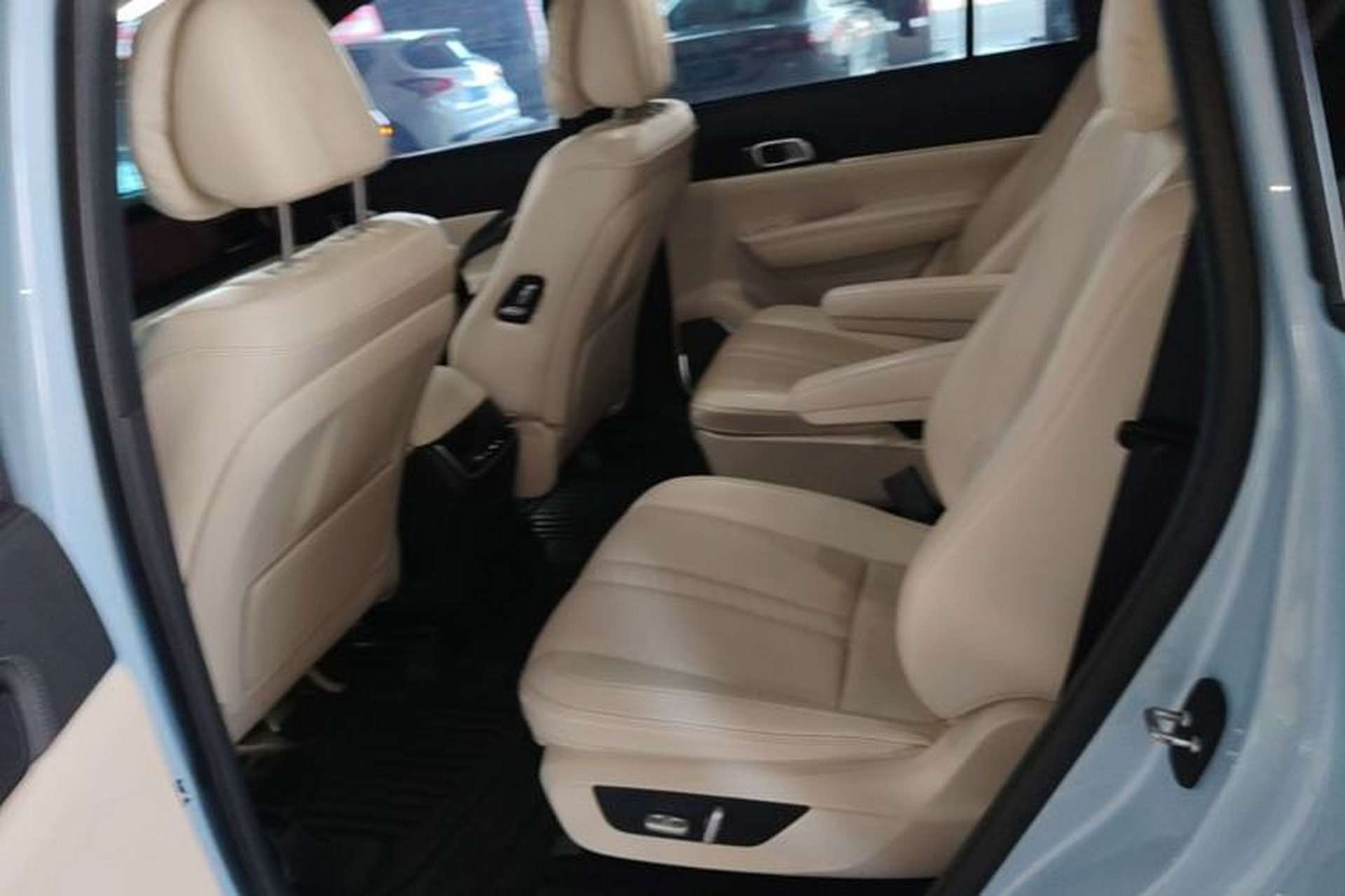 Used Li Auto ONE 2020 Extended-Range 6-Seater Version Left Rear Seat