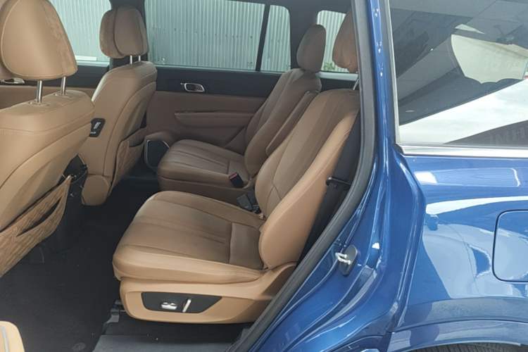 Used Li Auto ONE 2020 Extended-Range 6-Seater Version Left Rear Seat