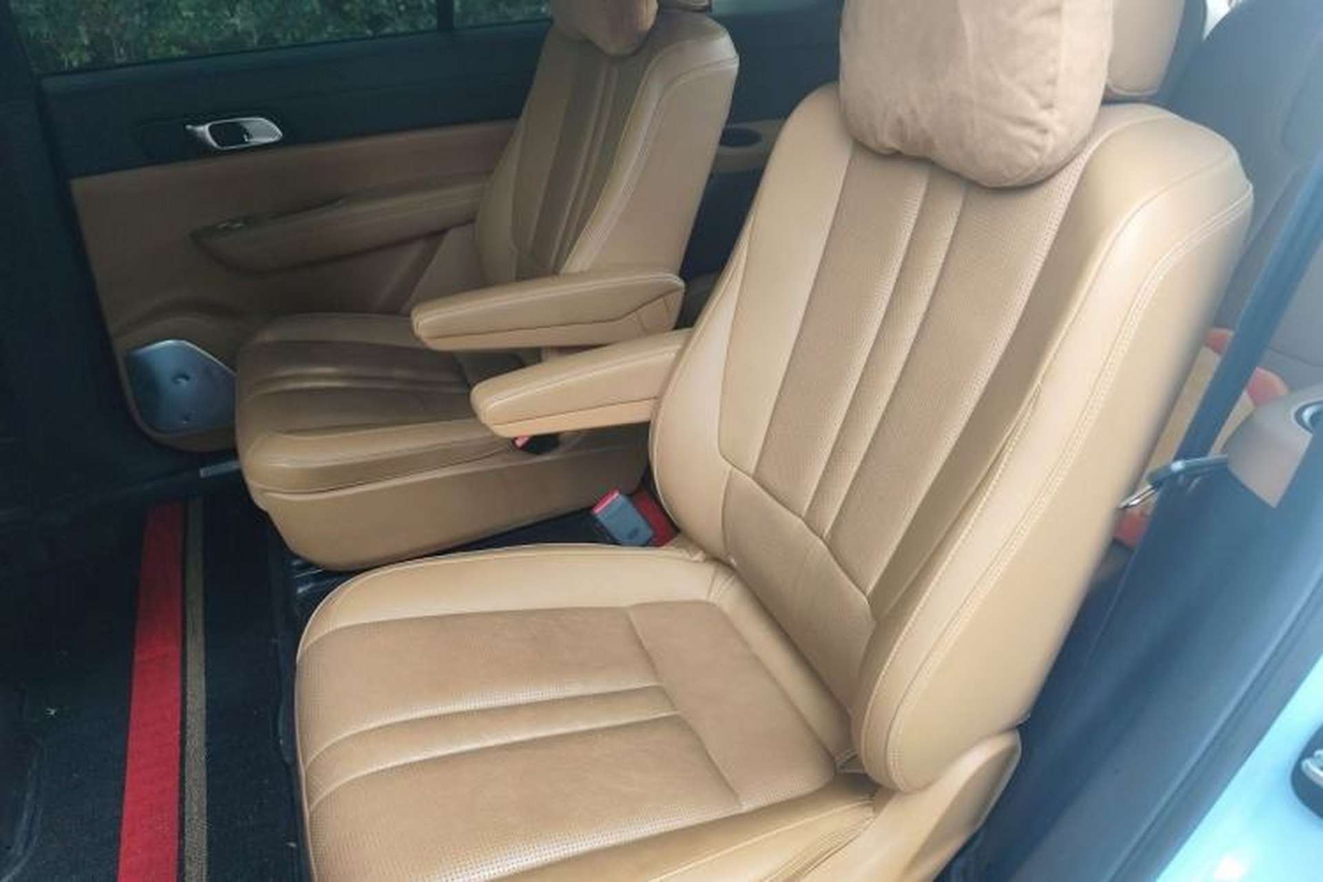 Used Li Auto ONE 2020 Extended-Range 6-Seater Version Left Rear Seat