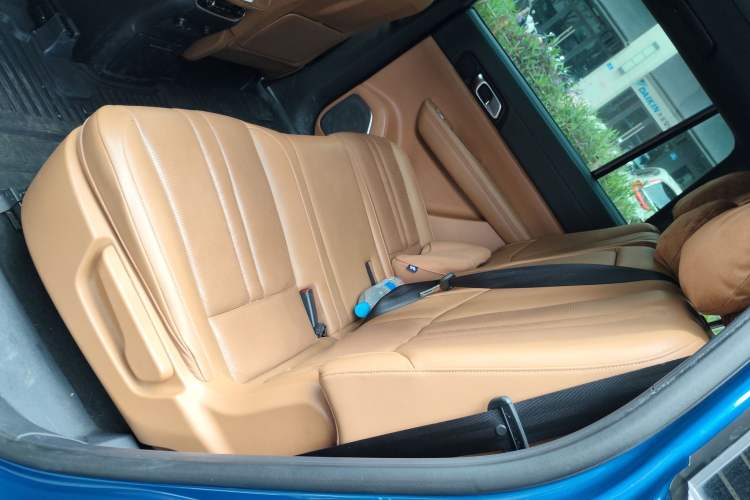Used Li Auto ONE 2020 Range-Extended 7-Seater Version Left Rear Seat