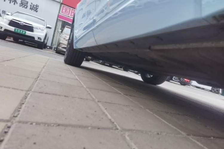 Used Li Auto ONE 2020 Extended-Range 6-Seater Version Left Side Sill