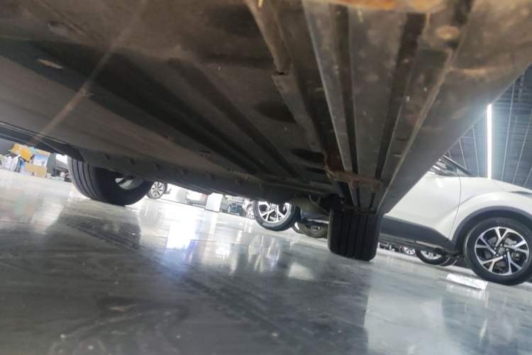 Used Li Auto ONE 2020 Extended-Range 6-Seater Version Left Side Sill