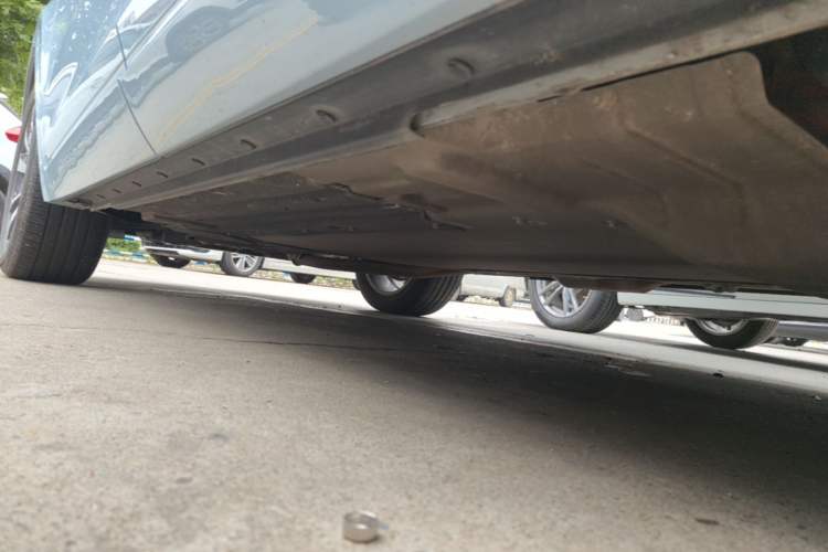 Used Li Auto ONE 2020 Extended-Range 6-Seater Version Left Side Sill