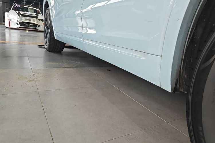 Used Li Auto ONE 2020 Extended-Range 6-Seater Version Left Side Sill
