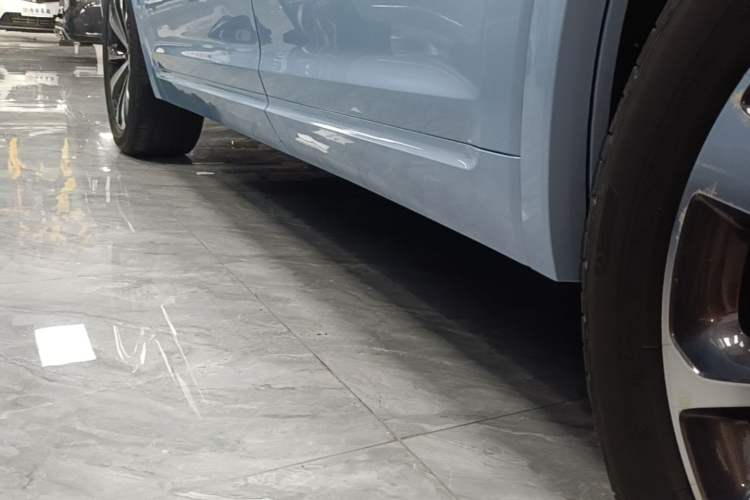 Used Li Auto ONE 2020 Extended-Range 6-Seater Version Left Side Sill