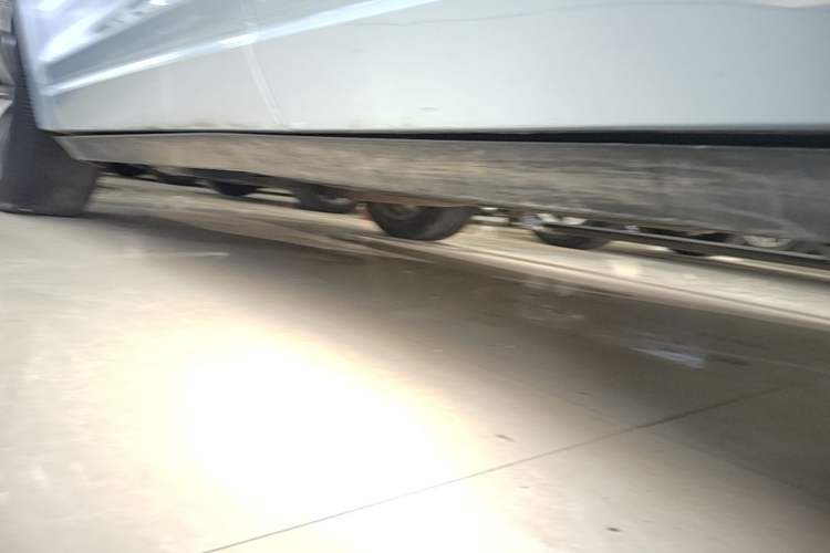 Used Li Auto ONE 2020 Extended-Range 6-Seater Version Left Side Sill