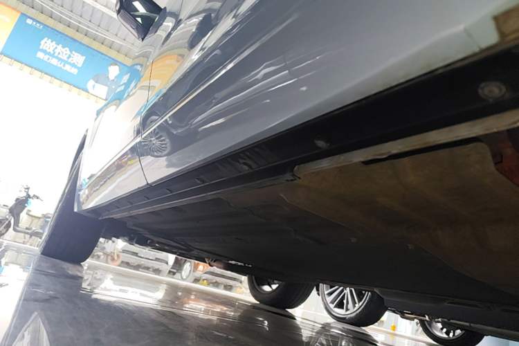 Used Li Auto ONE 2020 Extended-Range 6-Seater Version Left Side Sill