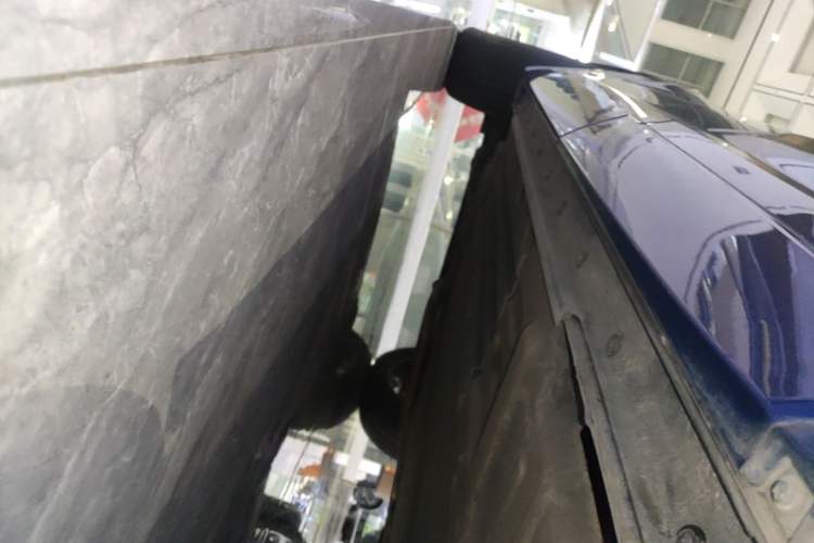 Used Li Auto ONE 2020 Extended-Range 6-Seater Version Left Side Sill