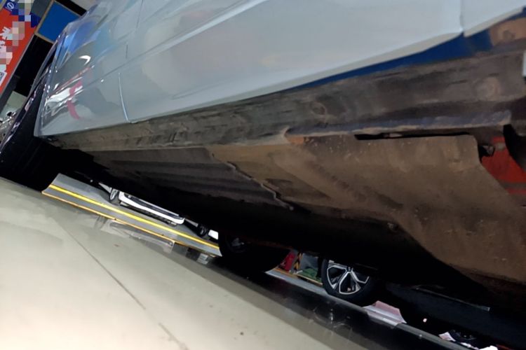 Used Li Auto ONE 2020 Extended-Range 6-Seater Version Left Side Sill