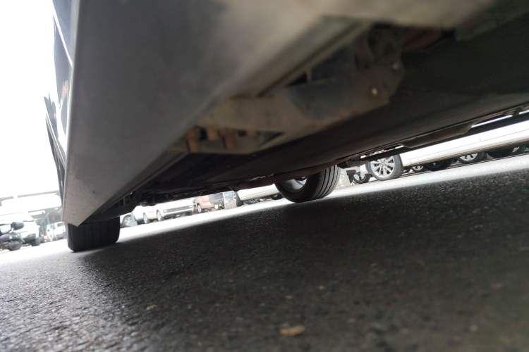 Used Li Auto ONE 2020 Range-Extended 7-Seater Version Left Side Sill