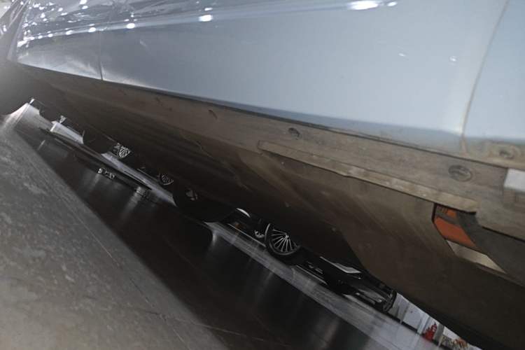 Used Li Auto ONE 2020 Extended-Range 6-Seater Version Left Side Sill