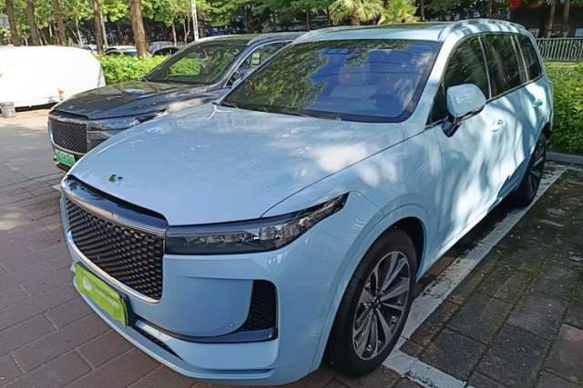 Ojetý Li Auto ONE 2020 Extended-Range 6-Seater Version