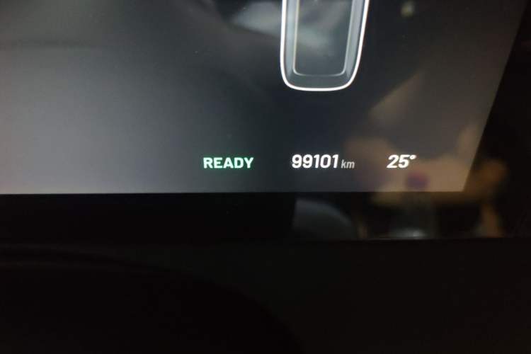 Used Li Auto ONE 2020 Extended-Range 6-Seater Version Odometer Close Up