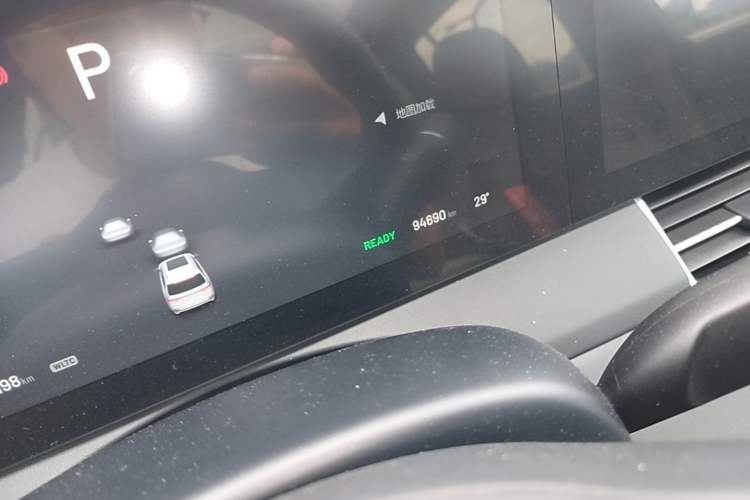 Used Li Auto ONE 2020 Extended-Range 6-Seater Version Odometer Close Up