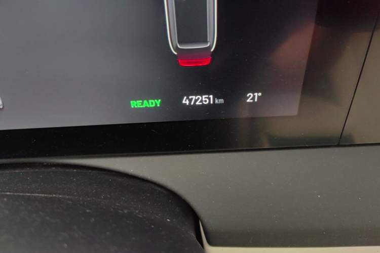Used Li Auto ONE 2020 Extended-Range 6-Seater Version Odometer Close Up