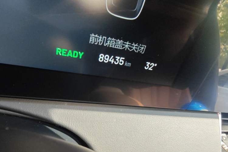 Used Li Auto ONE 2020 Extended-Range 6-Seater Version Odometer Close Up