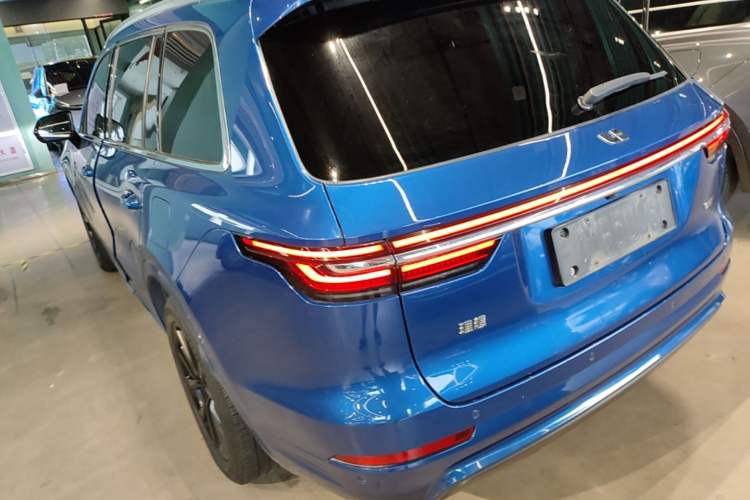 Used Li Auto ONE 2020 Extended-Range 6-Seater Version Rear Left 45 Deg