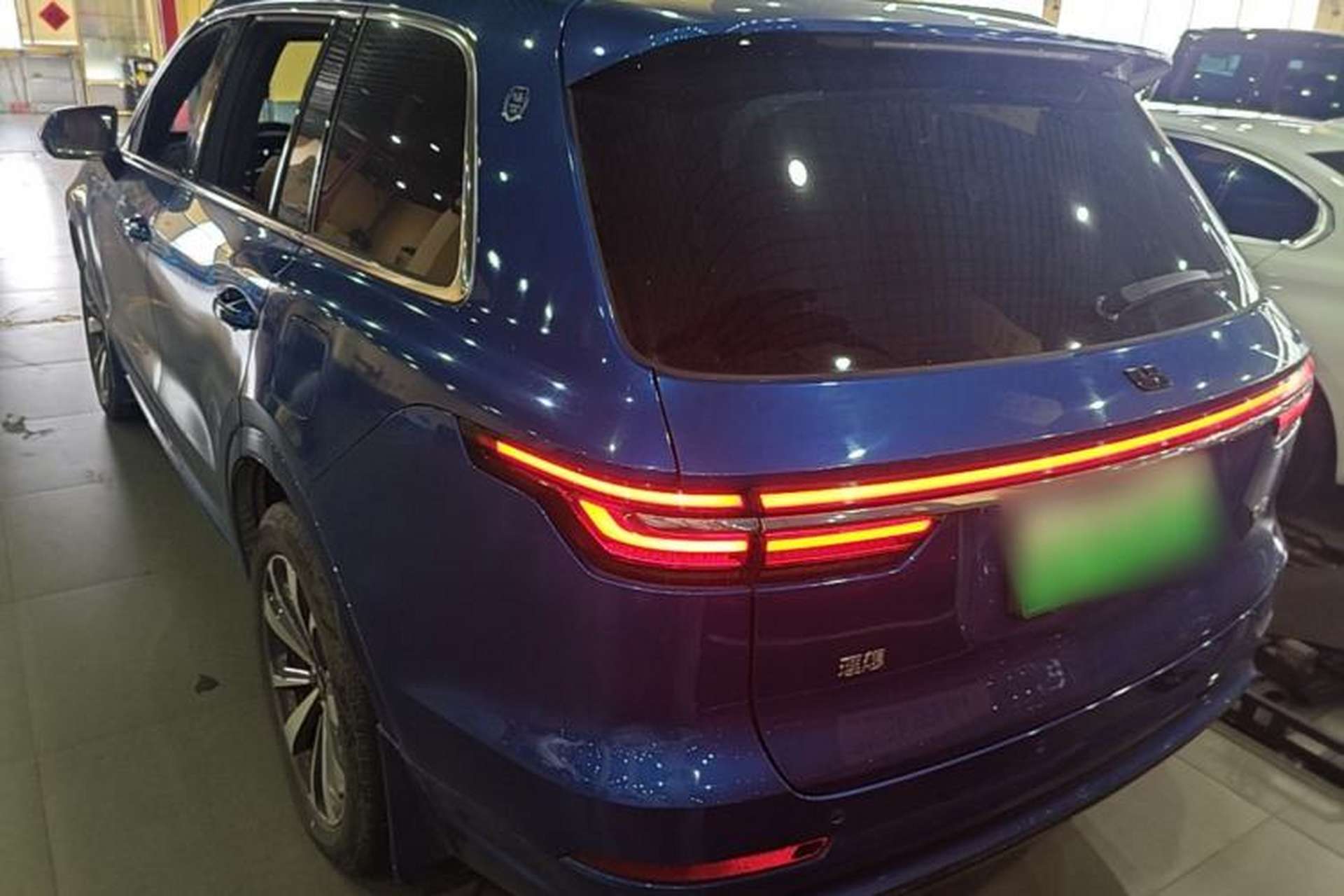 Used Li Auto ONE 2020 Extended-Range 6-Seater Version Rear Left 45 Deg