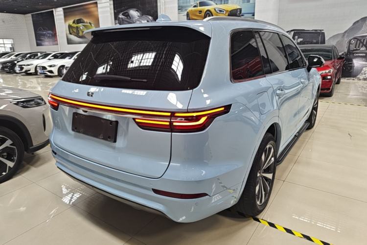 Used Li Auto ONE 2020 Extended-Range 6-Seater Version Rear Right 45 Deg