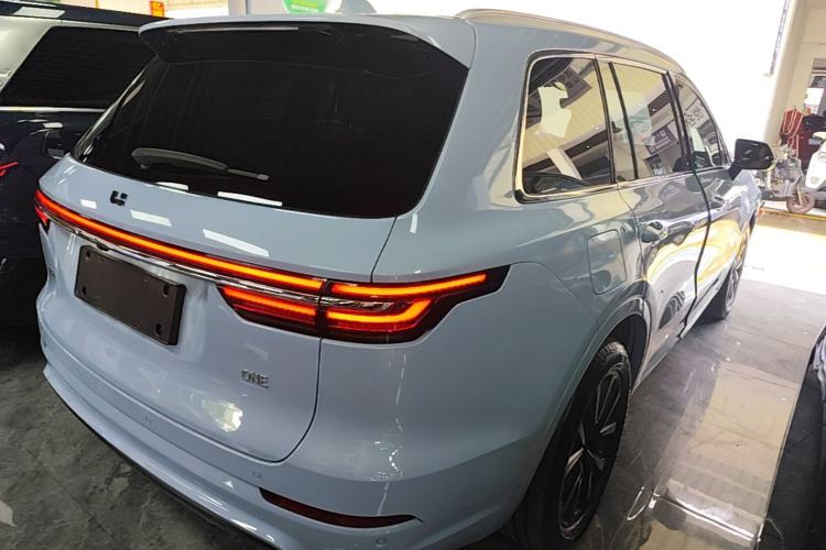 Used Li Auto ONE 2020 Extended-Range 6-Seater Version Rear Right 45 Deg