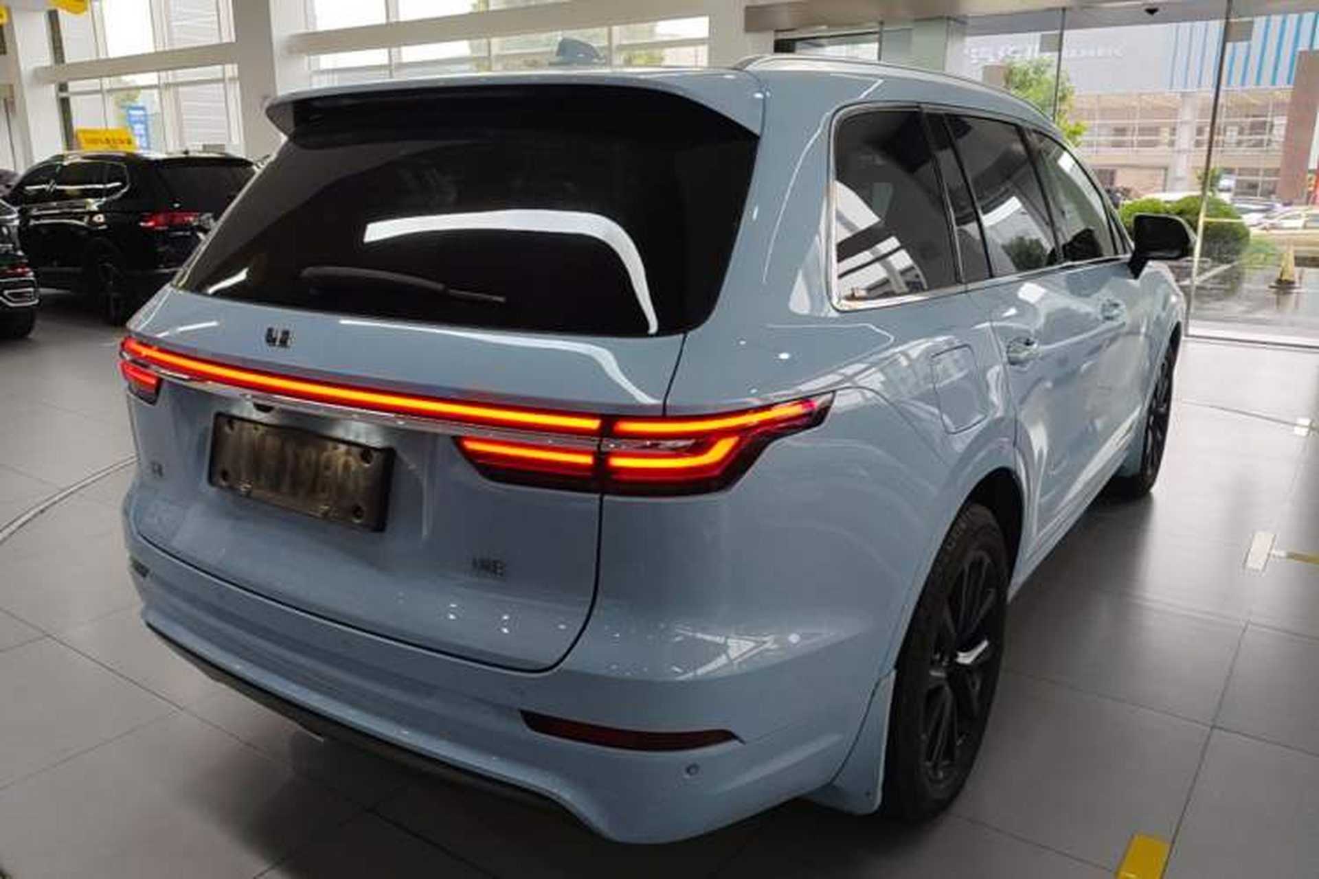 Used Li Auto ONE 2020 Extended-Range 6-Seater Version Rear Right 45 Deg